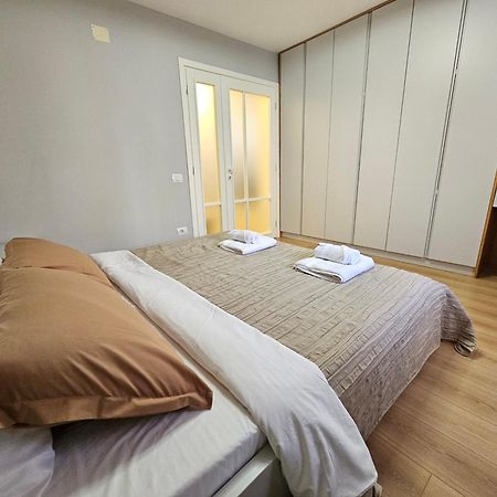 Appartement Valentino'S Nest à Tirana Extérieur photo